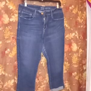Levi's Strauss Signature jeans. (Capri's)